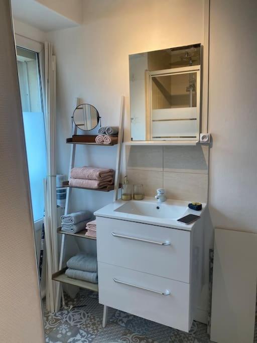 Appartement Gaite 4 Personnes à Paris Extérieur photo