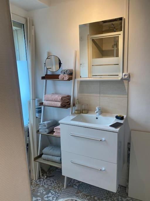 Appartement Gaite 4 Personnes à Paris Extérieur photo